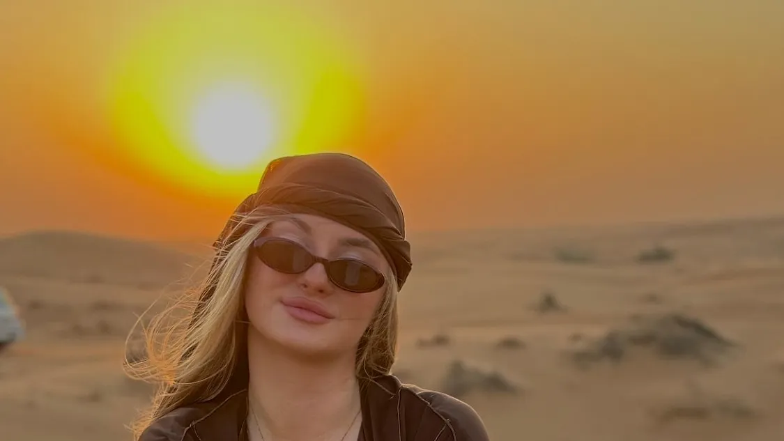 Arabic dress photos at sunset